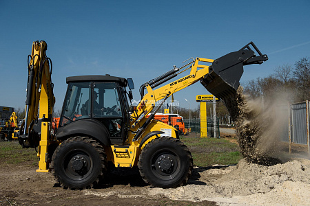 Экскаватор-погрузчик New Holland B115B
