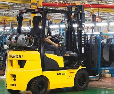 Газ-бензиновый вилочный погрузчик HYUNDAI 20G-7M