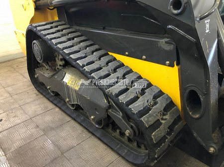 Мини погрузчик New Holland C227 б/у (2017 г., 210 м.ч.)