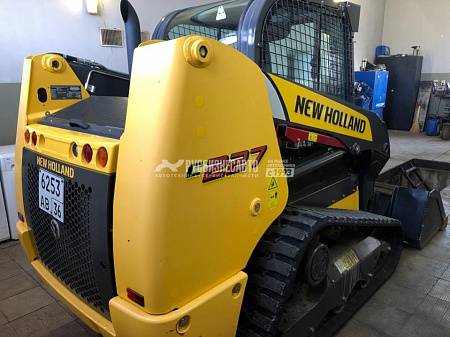 Мини погрузчик New Holland C227 б/у (2017 г., 210 м.ч.)