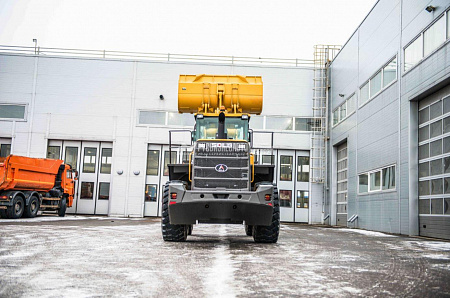 Погрузчик фронтальный одноковшовый SDLG L968F
