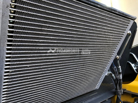 Мини погрузчик New Holland C227 б/у (2017 г., 210 м.ч.)