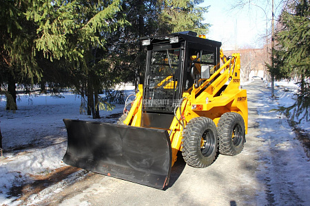 Мини-погрузчик МКСМ-1000НМ