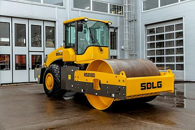 Каток грунтовый SDLG RS8180