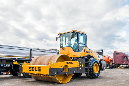 Каток грунтовый SDLG RS7120